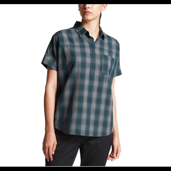 The North Face Tops - The North Face WOMEN’S SHORT-SLEEVE TANAMI SHIRT M